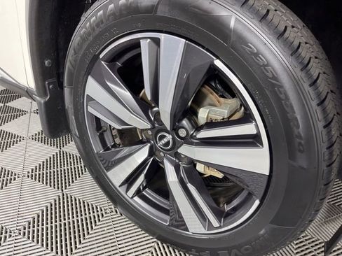 Used 2023 Nissan Rogue SL FWD image 16