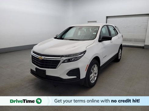 Used 2024 Chevrolet Equinox LS image 1