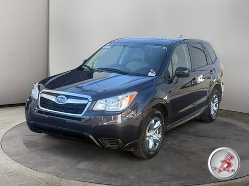 Used 2015 Subaru Forester 2.5i AWD/4WD image 3