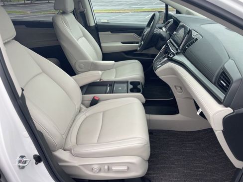 Used 2025 Honda Odyssey EX-L image 17