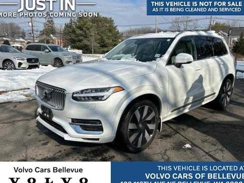 Certified 2023 Volvo XC90 T8 Ultimate w/ Lounge Package image 1
