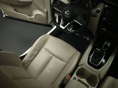 Used 2020 Nissan Rogue Sport SL w/ Premium Package FWD image 41