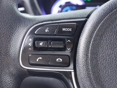 Used 2020 Kia Niro LX FWD image 12
