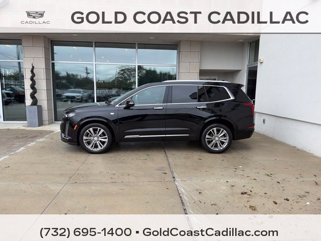 Used 2024 Cadillac XT6 Premium Luxury AWD/4WD image 2