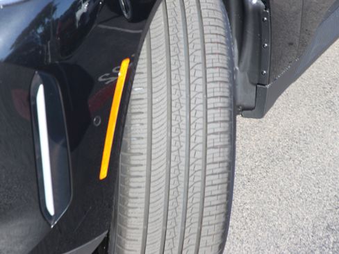 Certified 2025 BMW X3 xDrive30i w/ Convenience Package image 7