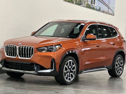 Used 2025 BMW X1 xDrive28i w/ Premium Package AWD/4WD image 8