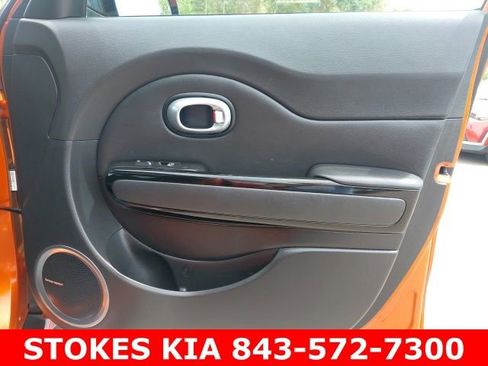 Used 2018 Kia Soul ! w/ Tech Package FWD image 27