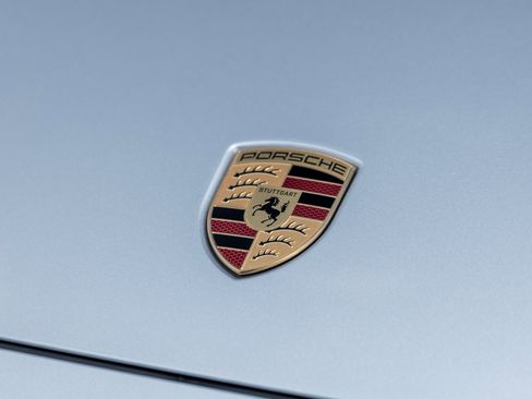 Certified 2025 Porsche Cayenne image 18