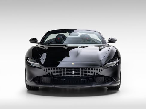 Used 2026 Ferrari Roma Spider RWD image 6
