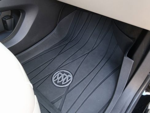 Certified 2022 Buick Enclave Avenir w/ Avenir Technology Package image 39