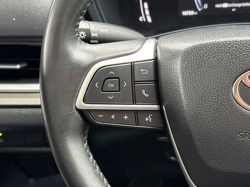 Used 2024 Toyota Grand Highlander AWD image 31