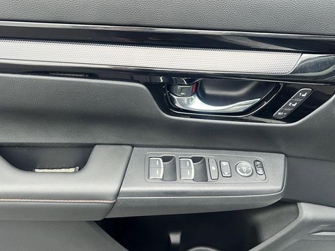 Certified 2025 Honda CR-V Sport Touring image 17
