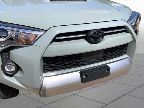 Used 2023 Toyota 4Runner TRD Off-Road AWD/4WD image 31