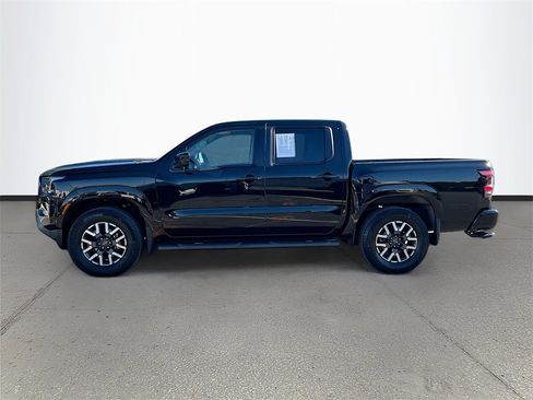 Used 2022 Nissan Frontier SV image 4