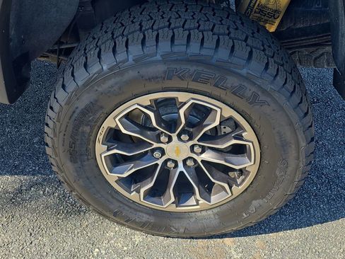 Used 2019 Chevrolet Colorado ZR2 AWD/4WD image 7