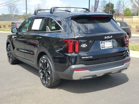 Certified 2024 Kia Sorento SX FWD image 6