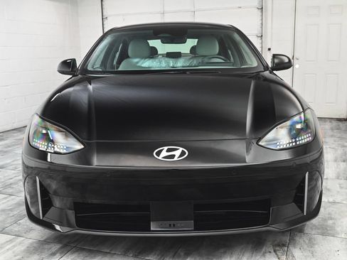 Used 2024 Hyundai Ioniq 6 SEL AWD/4WD image 2