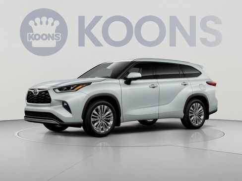 New 2026 Toyota Highlander Platinum AWD/4WD image 2