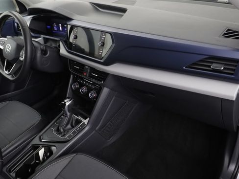 Certified 2023 Volkswagen Taos SE w/ Black Wheel Package FWD image 18