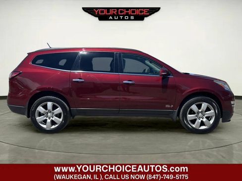 Used 2017 Chevrolet Traverse LT w/ Style and Technology Package AWD/4WD image 6