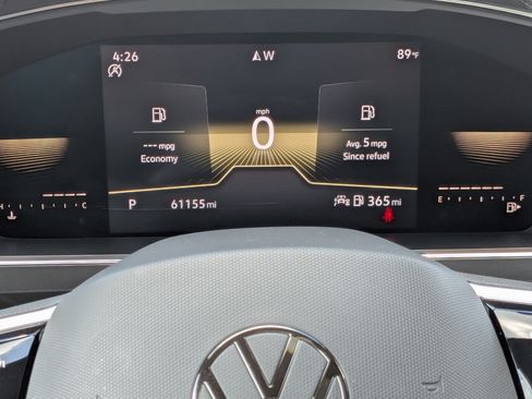 Certified 2023 Volkswagen Tiguan SE R-Line FWD image 28