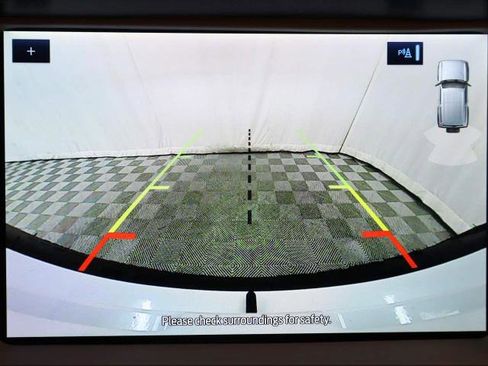 Certified 2024 Ford Bronco Heritage Edition image 6