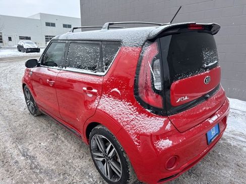 Used 2019 Kia Soul + image 10
