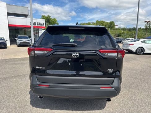 Used 2025 Toyota RAV4 XLE AWD/4WD image 14