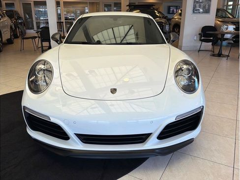 Used 2019 Porsche 911 Carrera T RWD image 2