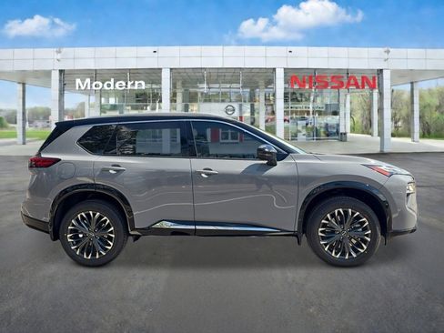 New 2026 Nissan Rogue Platinum image 6