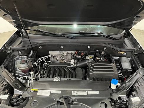 Used 2021 Volkswagen Atlas SE w/ Towing Package AWD/4WD image 6