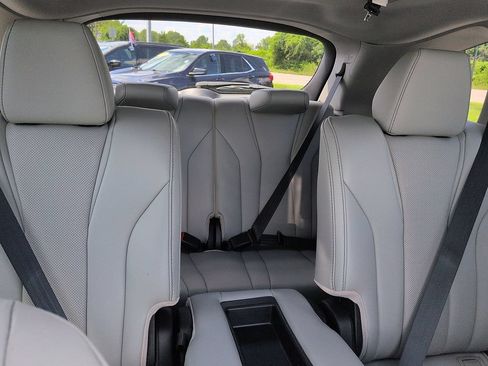 Used 2024 Acura MDX SH-AWD w/ Technology Package image 8