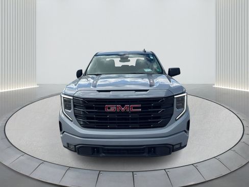 Used 2024 GMC Sierra 1500 Elevation image 2