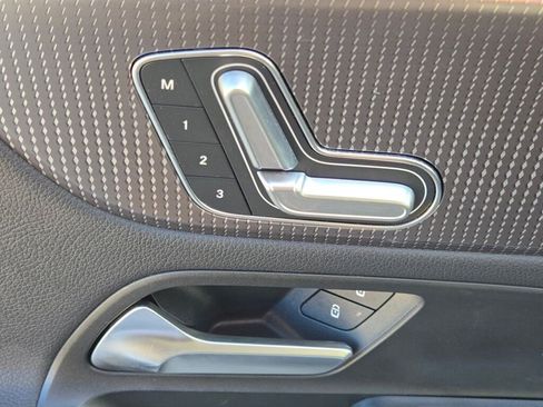 Used 2022 Mercedes-Benz GLA 250 image 23