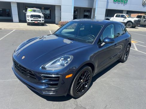 Used 2018 Porsche Macan GTS AWD/4WD image 6
