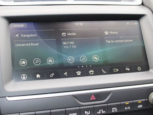 Used 2020 Jaguar E-PACE image 48