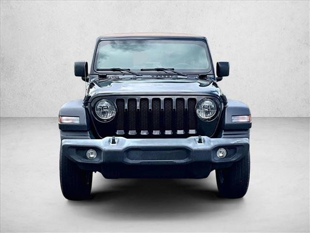 Used 2019 Jeep Wrangler Unlimited Sport S AWD/4WD image 3