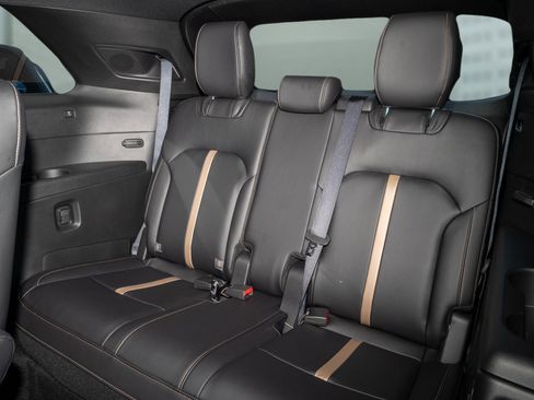 Used 2025 MAZDA CX-90 3.3 Turbo S w/ Premium Package image 8