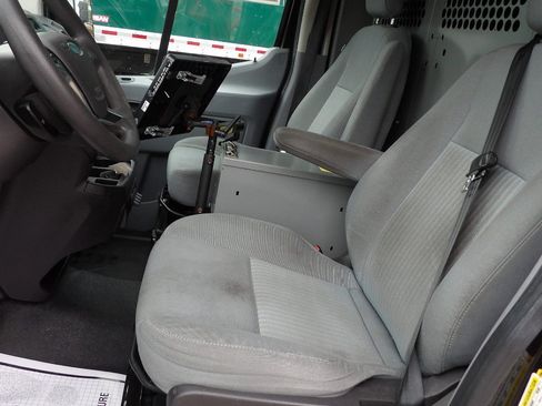 Used 2015 Ford Transit 250 148 Medium Roof RWD image 9