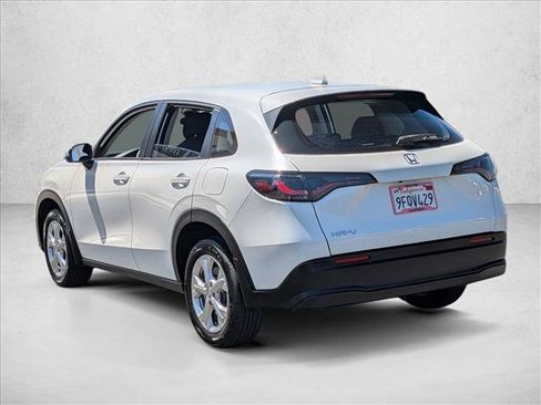 Used 2023 Honda HR-V LX image 8