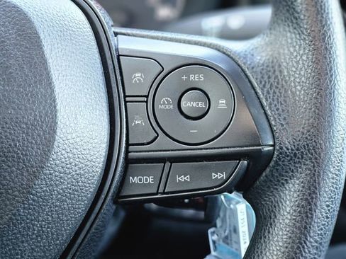 Used 2024 Toyota Corolla LE FWD image 18