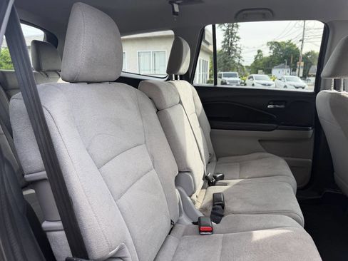 Used 2019 Honda Pilot LX image 28