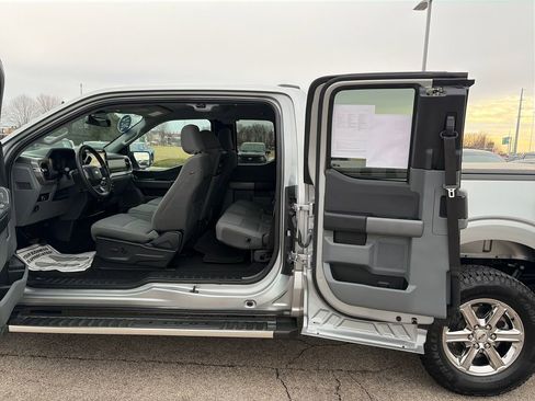 Used 2024 Ford F150 XLT image 34