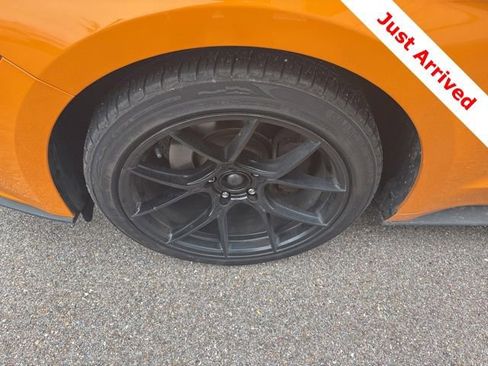 Used 2018 Ford Mustang Coupe RWD image 19