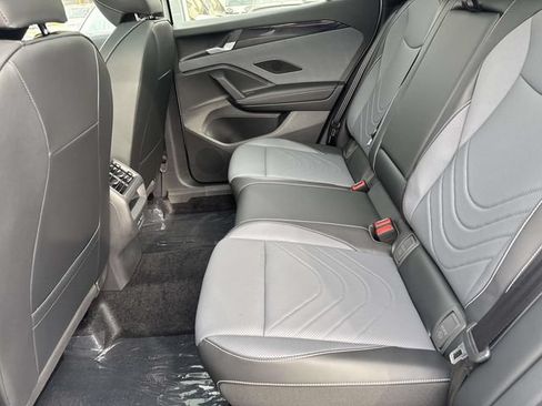 New 2026 Volkswagen Tiguan SE R-Line FWD image 10