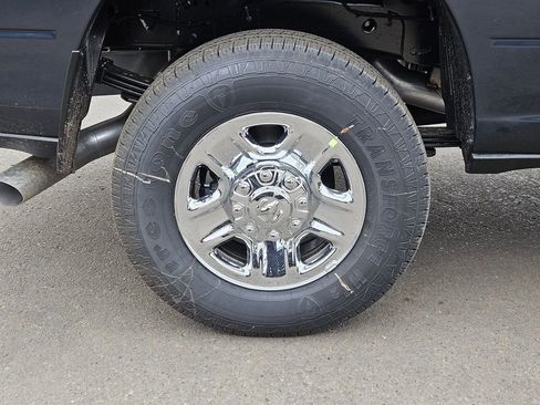 New 2026 RAM 3500 Tradesman AWD/4WD image 9
