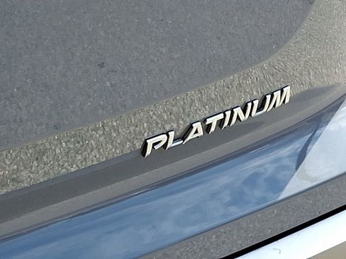 Used 2022 Nissan Pathfinder Platinum w/ Cargo Package image 33