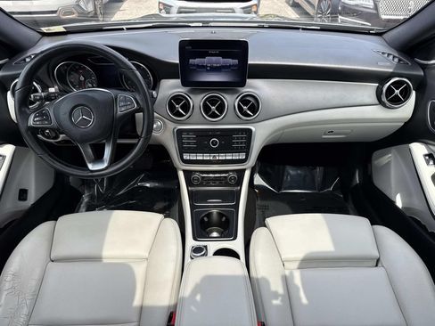Used 2020 Mercedes-Benz GLA 250 4MATIC image 20