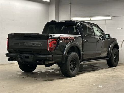 Used 2025 Ford F150 Raptor image 34