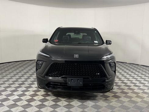 Used 2025 Buick Enclave Sport Touring image 5